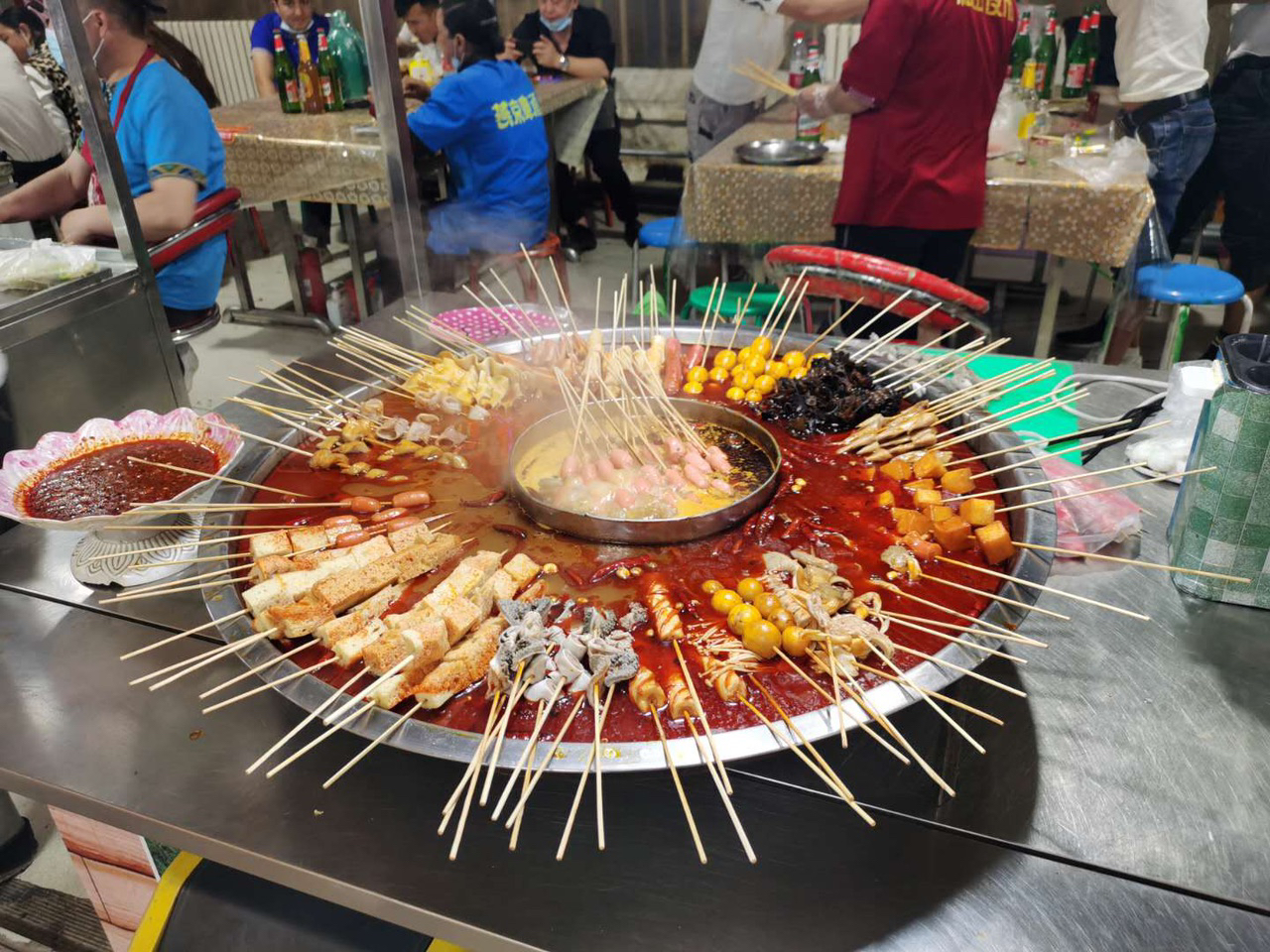 朋友去逛的和田夜市,还是喜欢这种乡土烟火气息的夜市